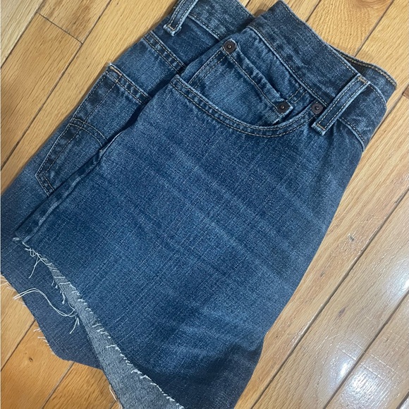 LEVI’S - relaxed straight leg jeans 559 jeans turned into Daisy Duke cut offs - Picture 8 of 9